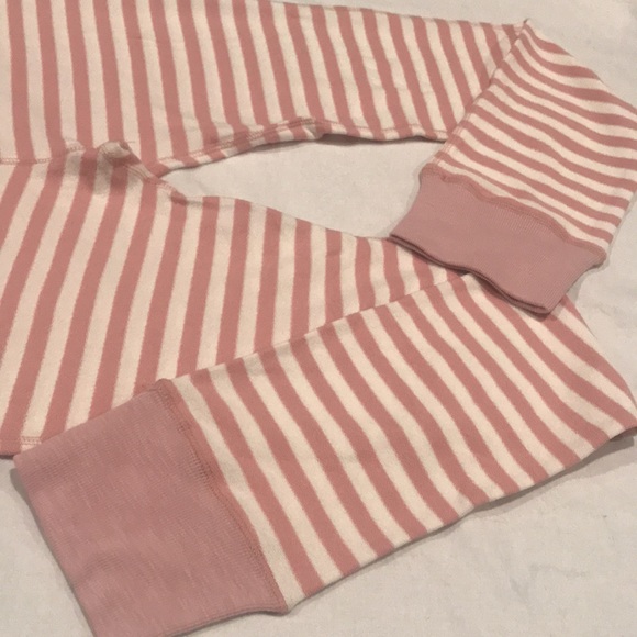 Rachel Parcell Feminine and Classic Christmas Pajama Jogger Set S/M - Picture 9 of 16